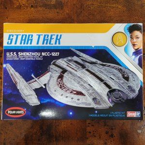 Polar Lights Star Trek U.S.S. Shenzhou NCC-1227 Model